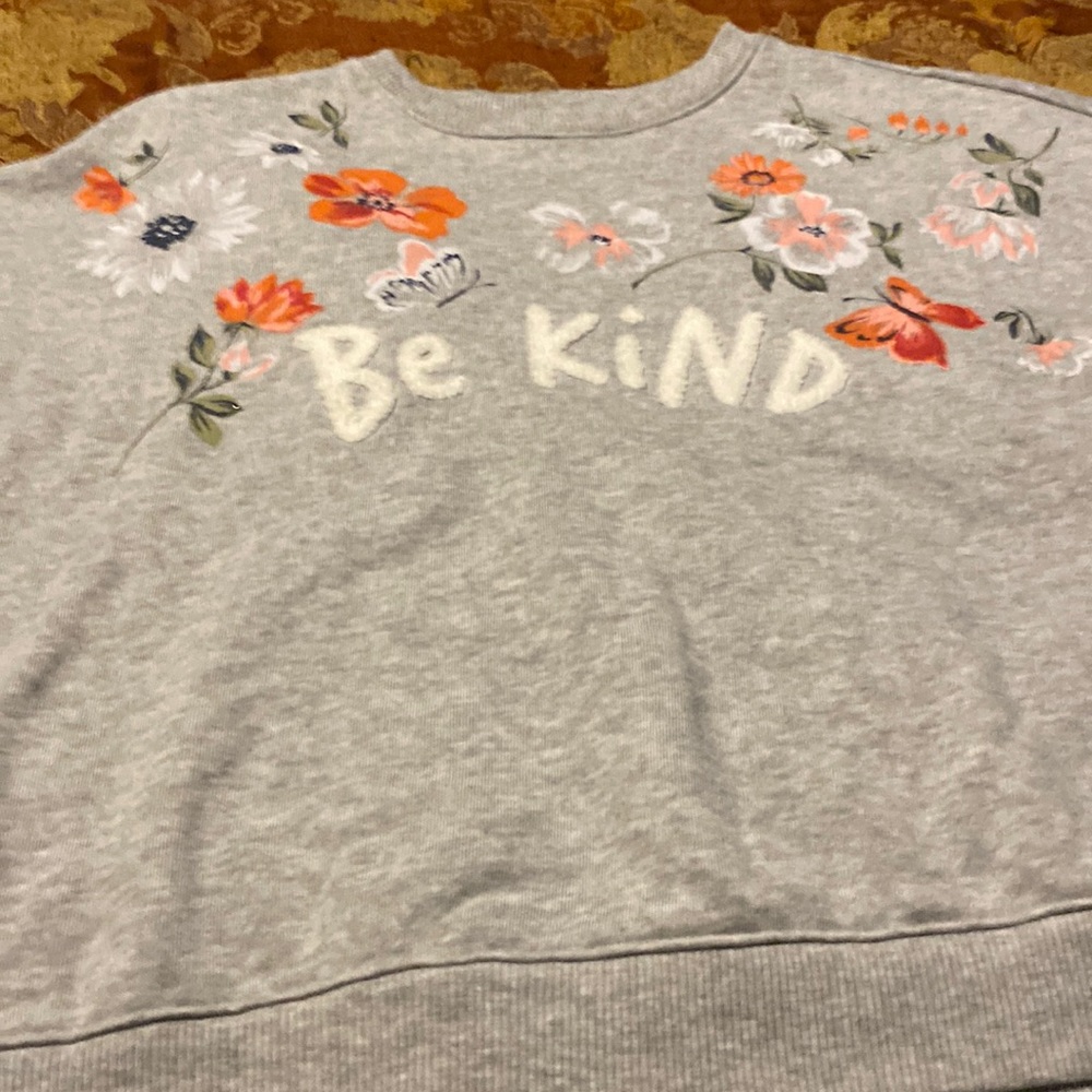 Gray sweater size 10 -12 LRG